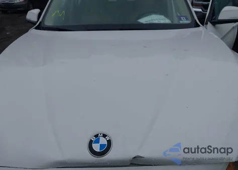 2015 BMW X1 xDrive28I из США, поврежденный, VIN WBAVL1C55FVY31402